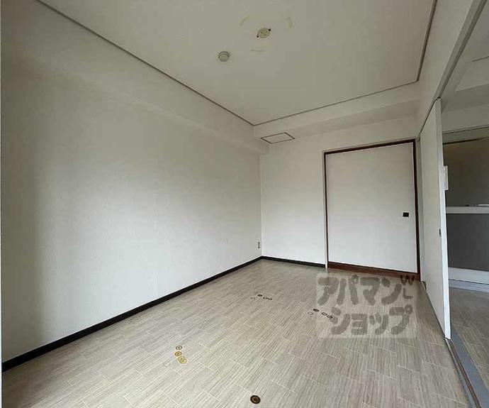 【グランドビル21】間取