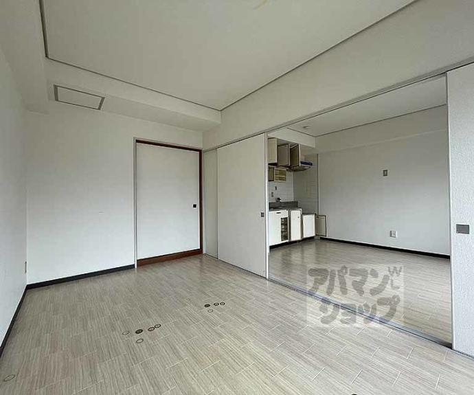 【グランドビル21】間取