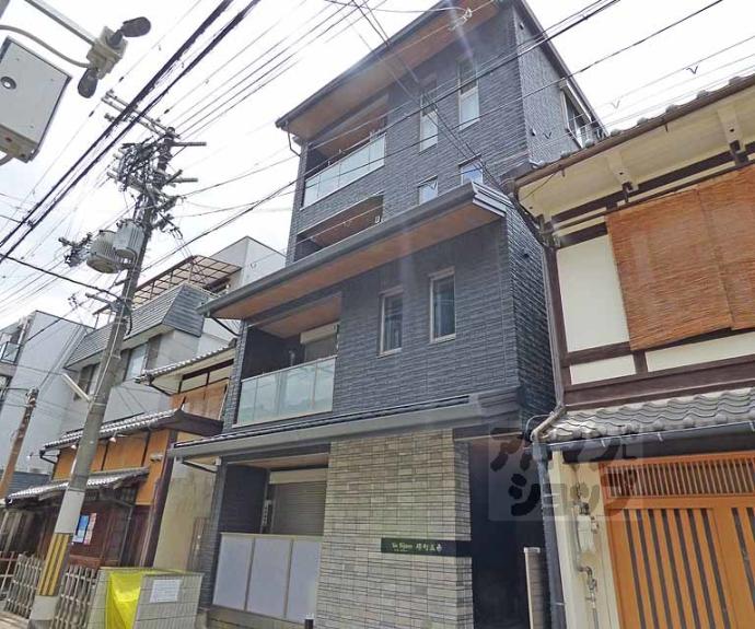 【Six Bijoux堺町五条】間取