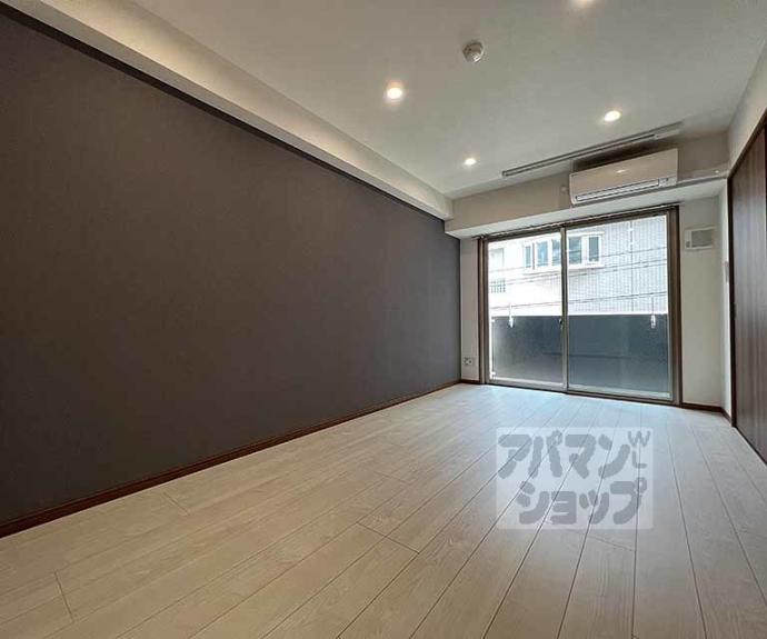 【ＴＨＥ　ＲＥＳＩＤＥＮＣＥ　二条駅前】間取