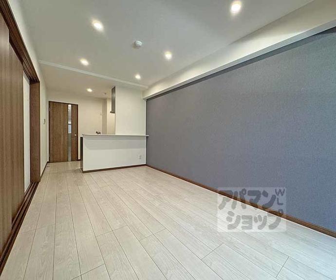 【ＴＨＥ　ＲＥＳＩＤＥＮＣＥ　二条駅前】間取