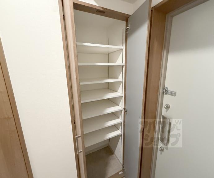 【ＴＨＥ　ＲＥＳＩＤＥＮＣＥ　二条駅前】間取