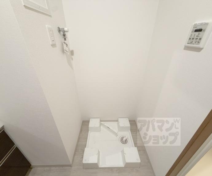 【ＴＨＥ　ＲＥＳＩＤＥＮＣＥ　二条駅前】間取