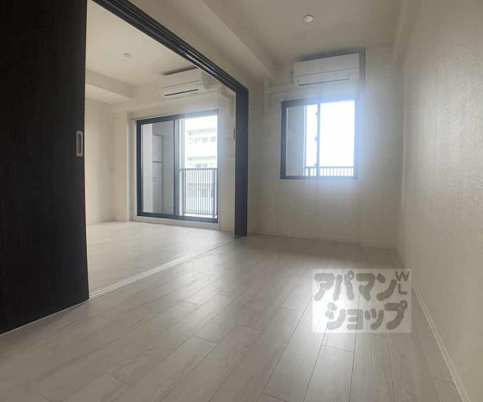 【アールズコート御所南】間取