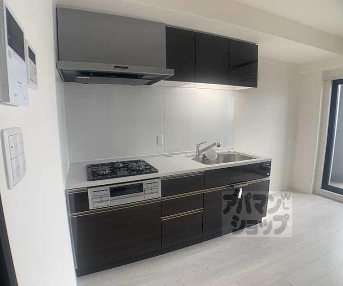 【アールズコート御所南】間取