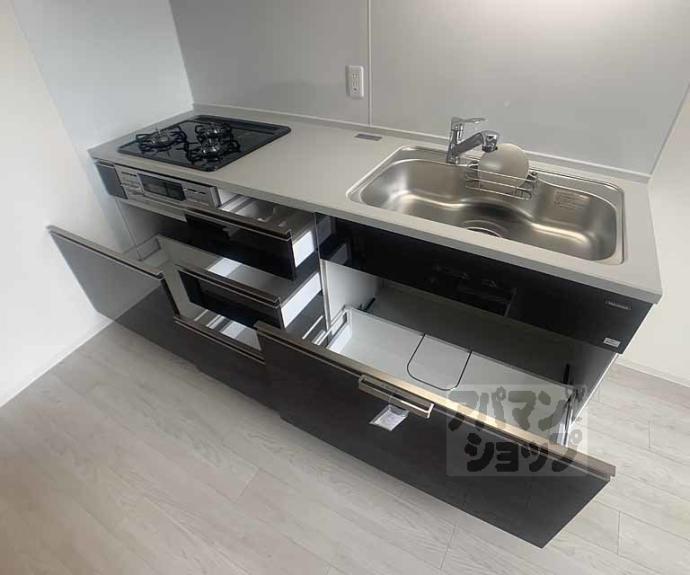 【アールズコート御所南】間取