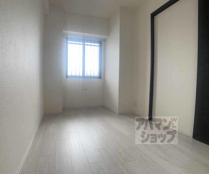 【アールズコート御所南】間取