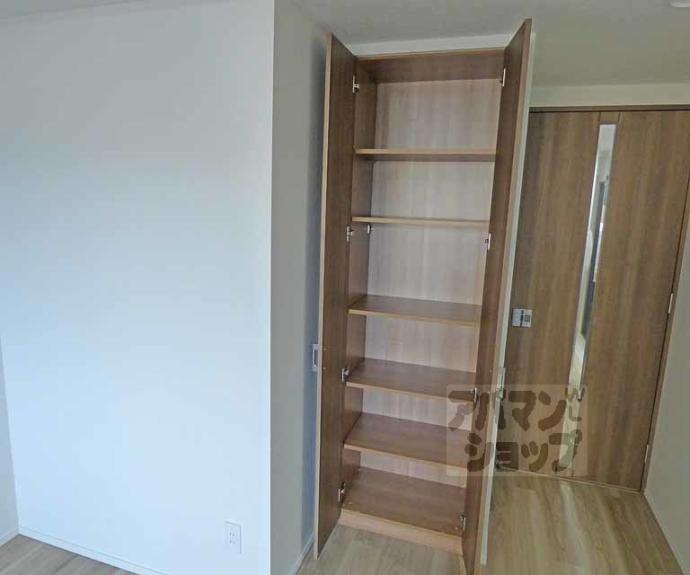 【リーガル京都二条城前】間取