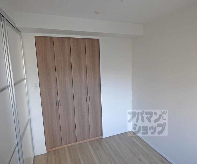 【リーガル京都二条城前】間取