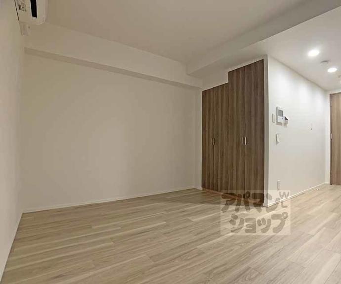 【リーガル京都二条城前】間取