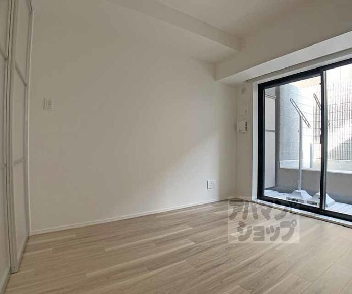 【リーガル京都二条城前】間取