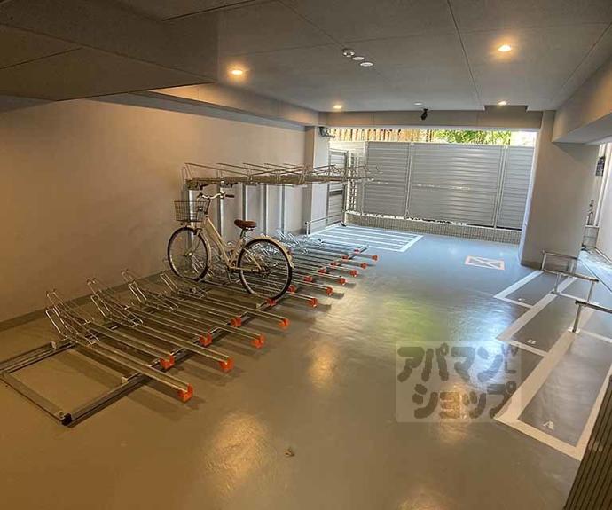 【Ｒｉｖｉｅｒｅ　Ｇａｕｃｈｅ　寺町二条】間取