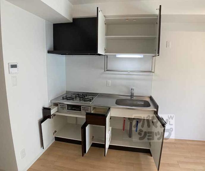 【Ｒｉｖｉｅｒｅ　Ｇａｕｃｈｅ　寺町二条】間取