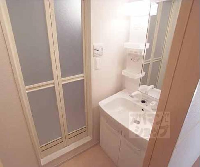 【花のワルツ嵯峨】間取