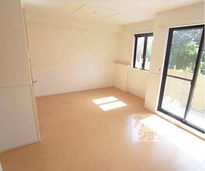 【花のワルツ嵯峨】間取