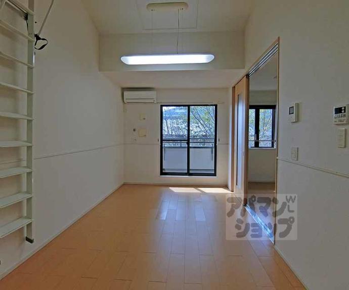 【花のワルツ嵯峨】間取