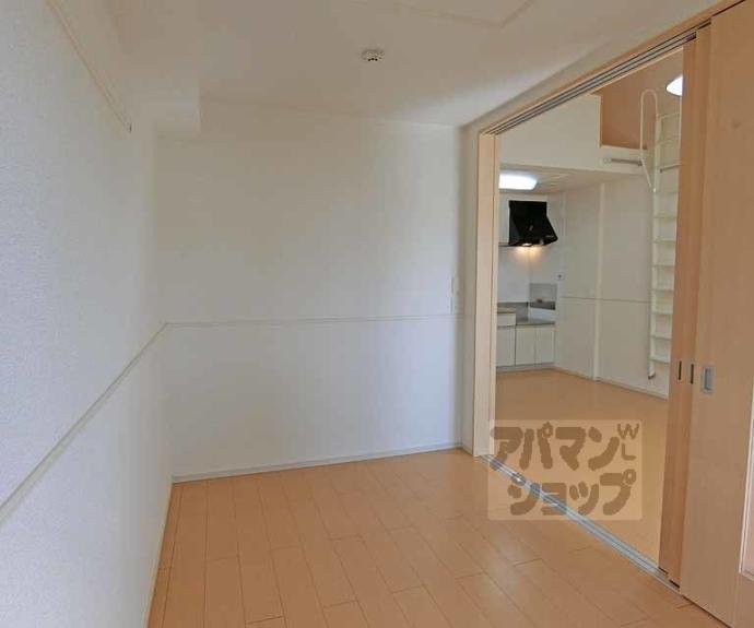 【花のワルツ嵯峨】間取