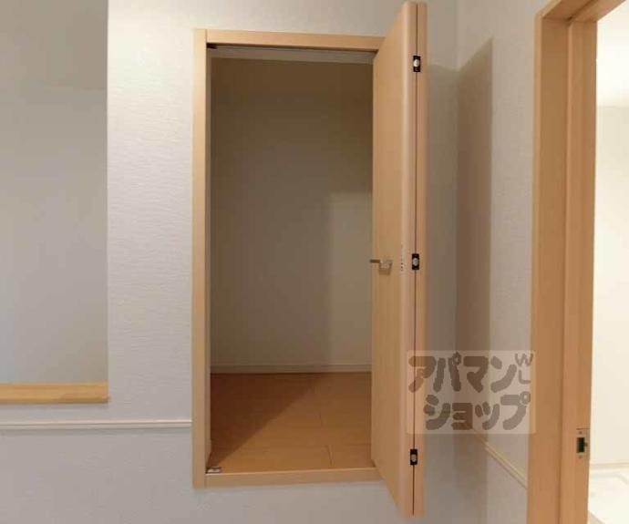 【花のワルツ嵯峨】間取