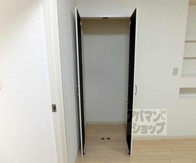 【グランコルベール西院】間取