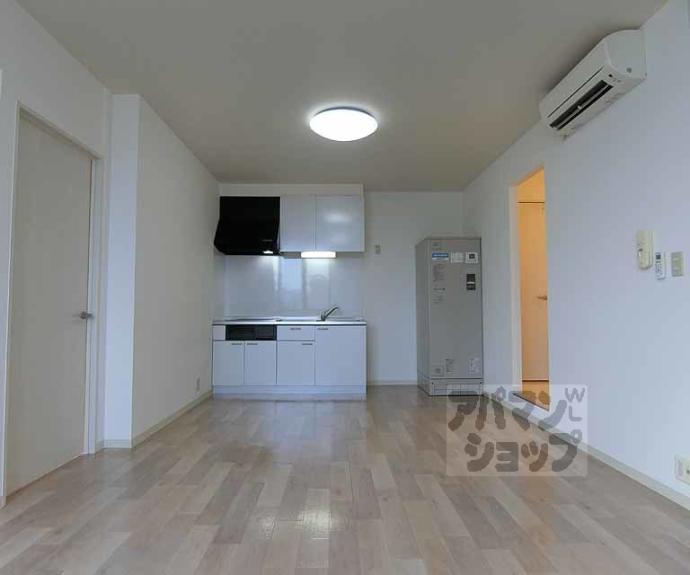 【グランコルベール西院】間取