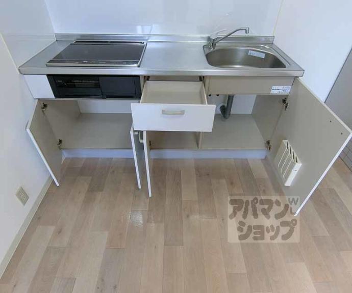 【グランコルベール西院】間取