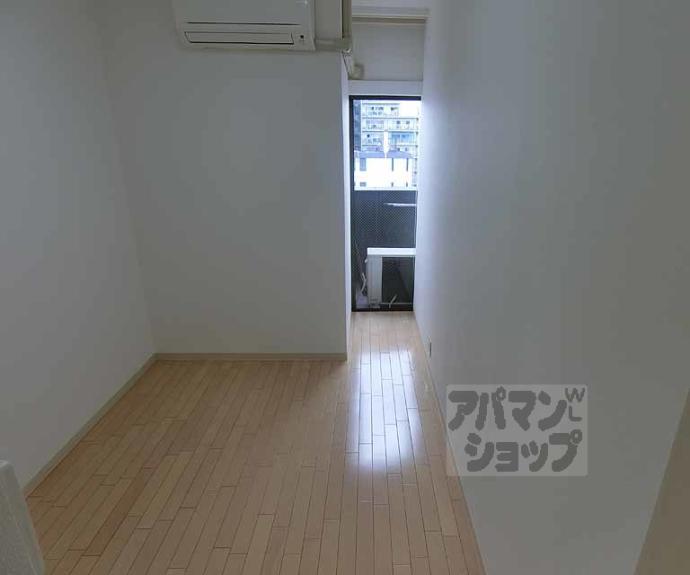 【グランコルベール西院】間取