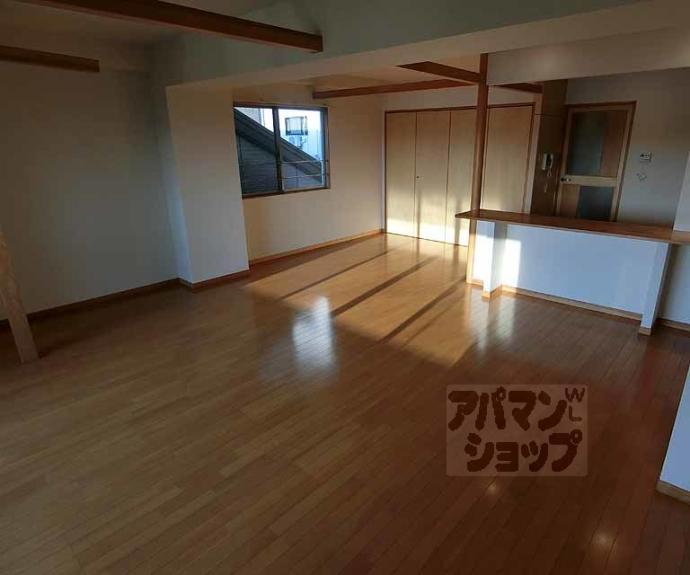 【ＴＨＥ　ＲＥＳＩＤＥＮＣＥ　二条駅北】間取