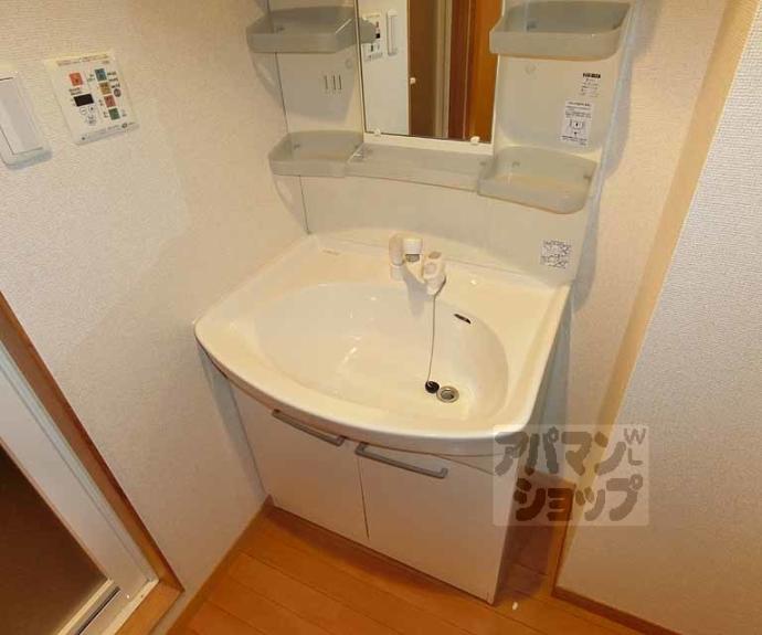 【ＴＨＥ　ＲＥＳＩＤＥＮＣＥ　二条駅北】間取