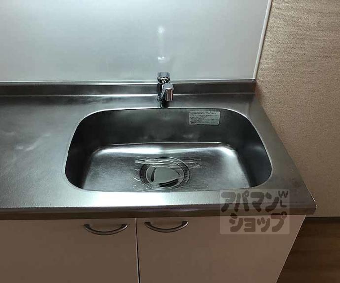 【カーレッジ桂】間取