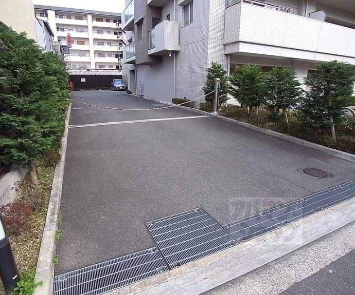 【メイツ西院ラヴィネス】