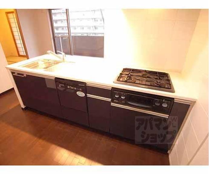 【アンビエント西院ダイヤモンドイースト】間取