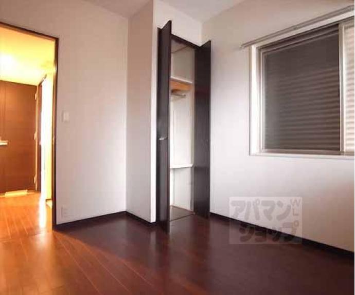 【アンビエント西院ダイヤモンドイースト】間取