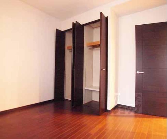 【アンビエント西院ダイヤモンドイースト】間取