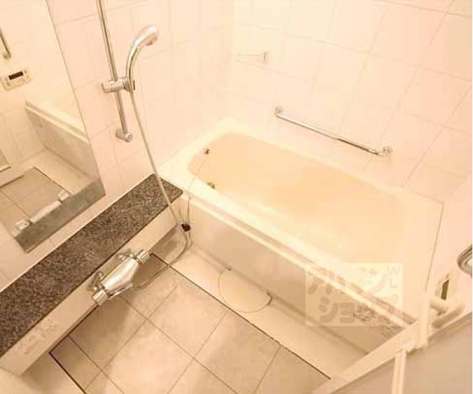 【アンビエント西院ダイヤモンドイースト】間取