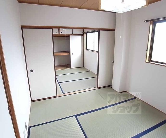 【シャトー嵯峨】間取