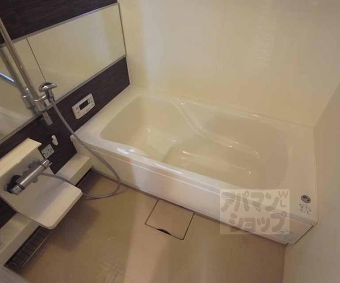 【コンフォート西京極】間取