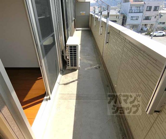 【ソレアード嵯峨】間取