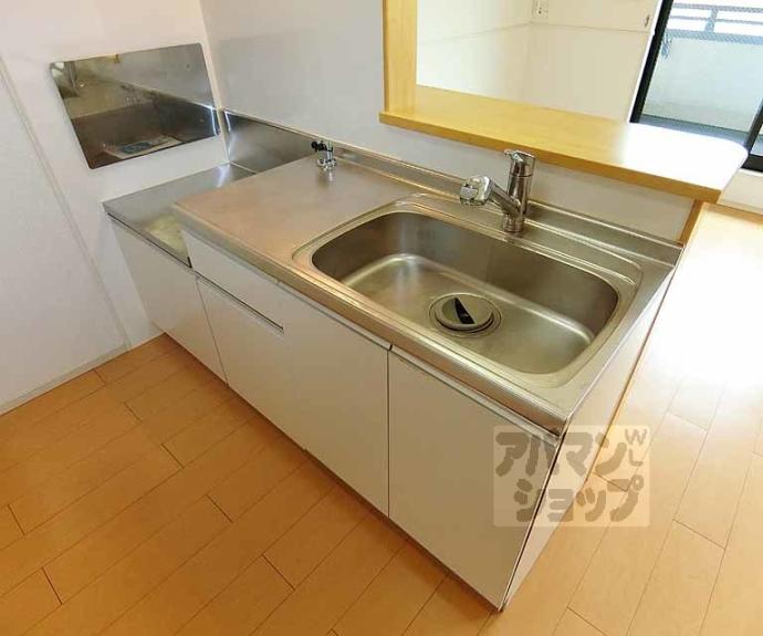 【ＭＥＲＣＩ　ＧＡＲＤＥＮ嵯峨】間取