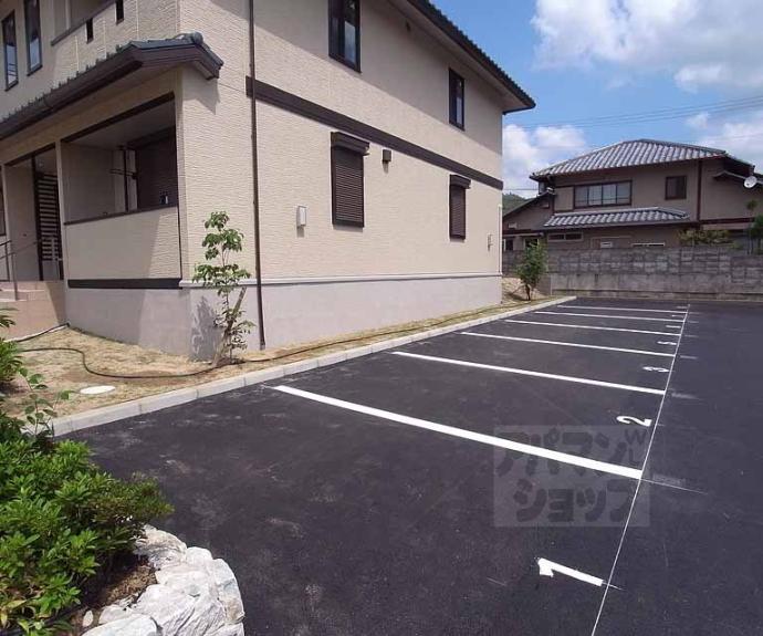 【ロイヤルクレセント】間取