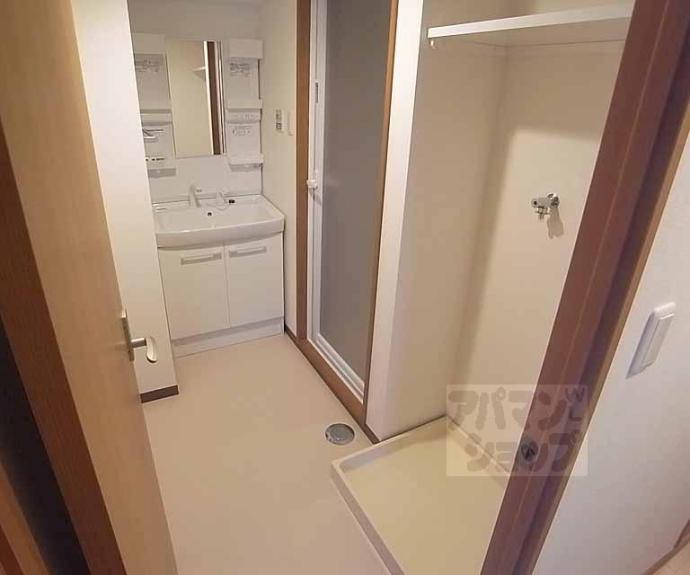 【ディアコート葛野三条】間取