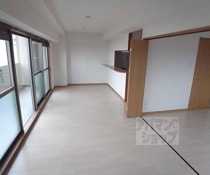 【ディアコート葛野三条】間取