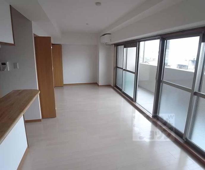 【ディアコート葛野三条】間取