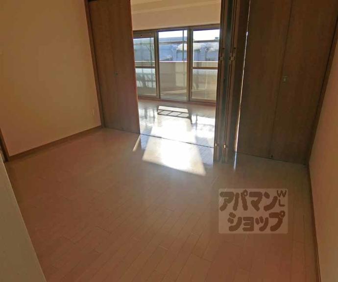 【ディアコート葛野三条】間取