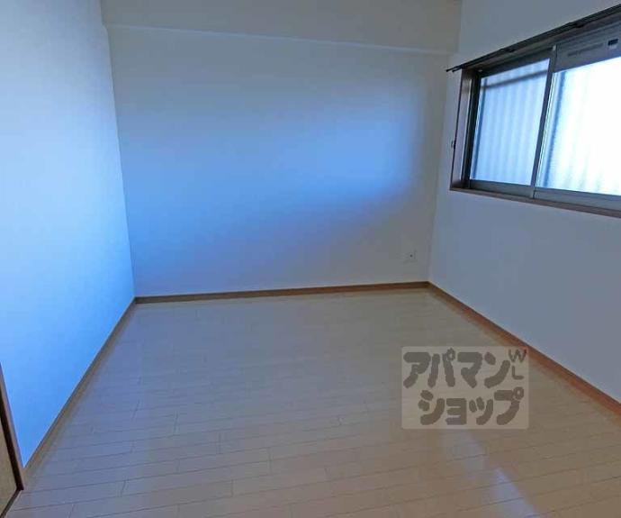 【ディアコート葛野三条】間取