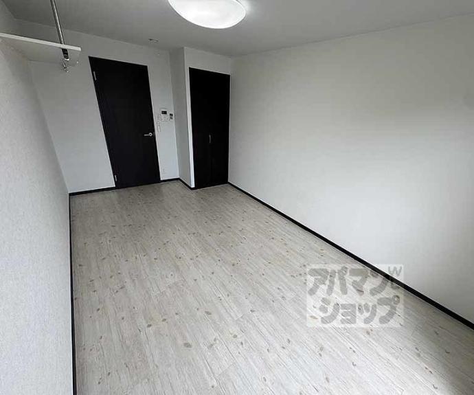 【ＣＯＣＯ三条天神川】間取