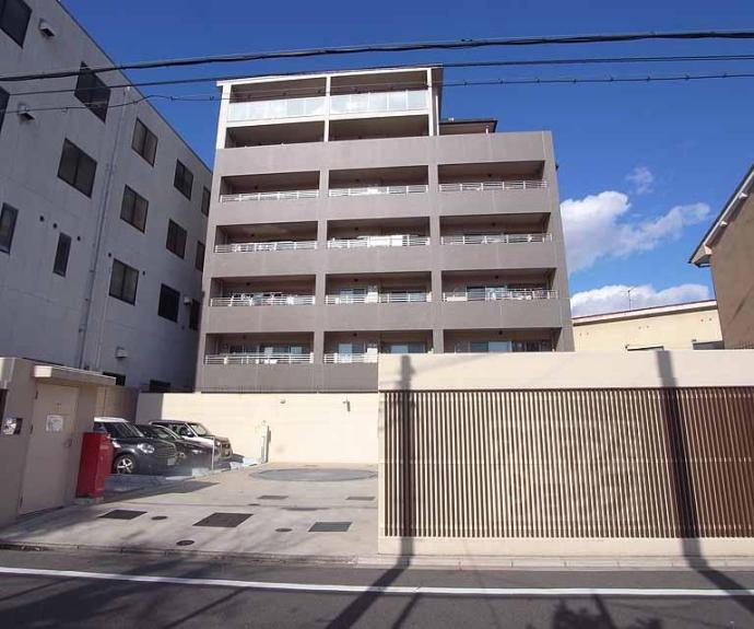 【プレサンスロジェ京都二条】間取