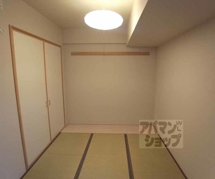 【プレサンスロジェ京都二条】間取