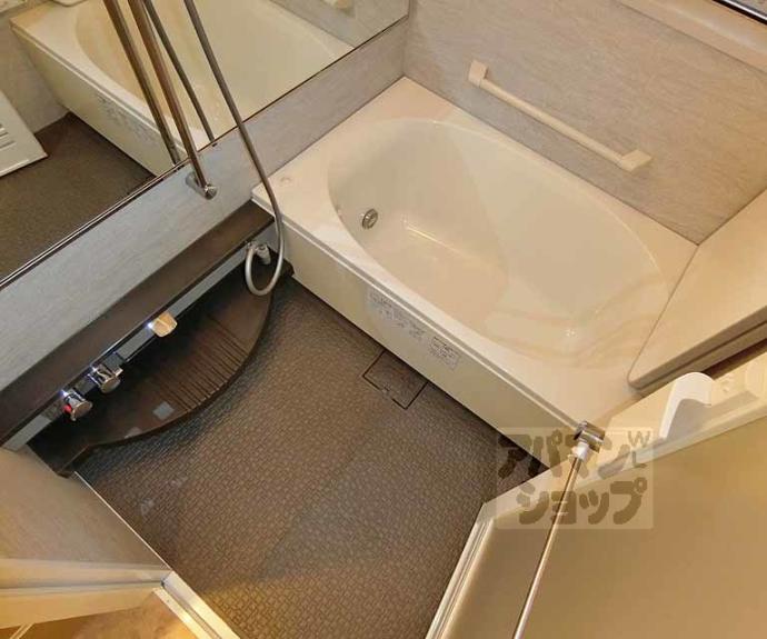 【プレサンスロジェ京都二条】間取