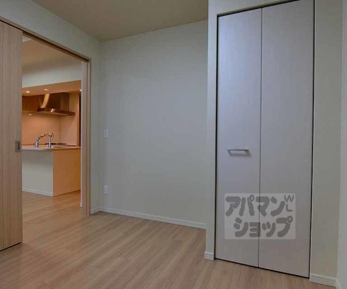 【プレサンスロジェ京都二条】間取