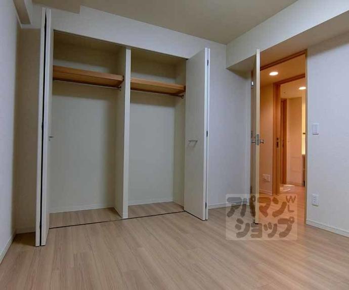 【プレサンスロジェ京都二条】間取